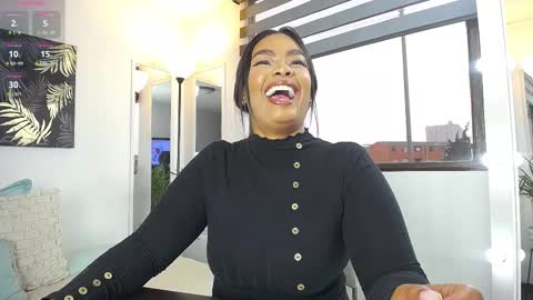 Snapshot of caroline_jackson_ chatting on 02/12/25, 12:33 C A R O L I N E online show from 02/12/25, 12:33