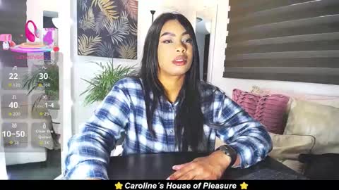 Snapshot of caroline_jackson_ chatting on 11/17/25, 11:38 C A R O L I N E online show from 11/17/25, 11:38