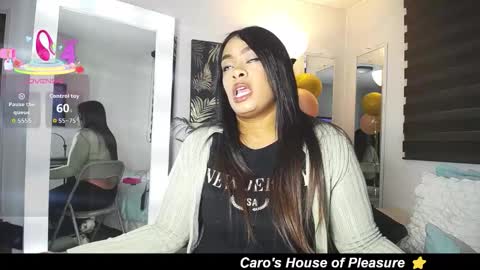 Snapshot of caroline_jackson_ chatting on 12/15/25, 11:14 C A R O L I N E online show from 12/15/25, 11:14