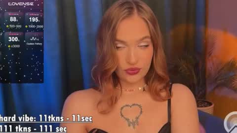 Caro online show from 03/06/25, 11:09