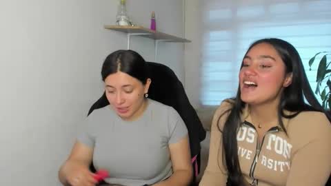 caroline_rodriguez_9 online show from 12/03/25, 07:23