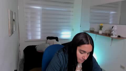 caroline_rodriguez_9 online show from 02/16/26, 07:10