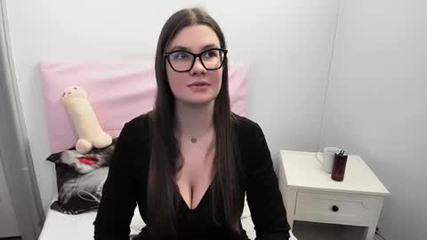 CarolineAmore online show from 03/04/26, 04:13