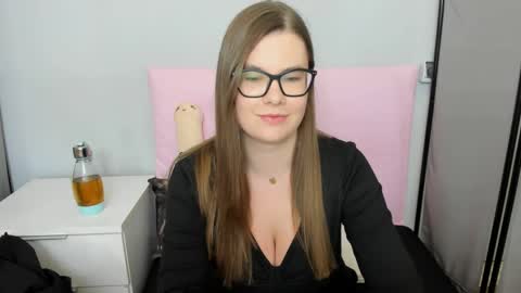 CarolineAmore online show from 05/09/26, 02:44