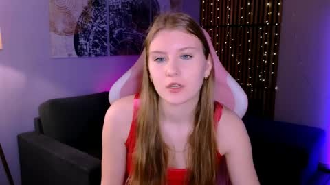 Caroline online show from 03/18/26, 07:44