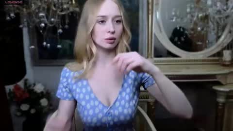 Caroline online show from 11/21/25, 10:58