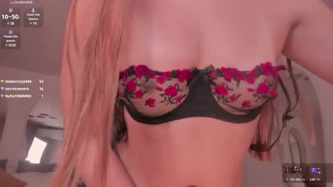 Caro online show from 03/02/25, 02:10