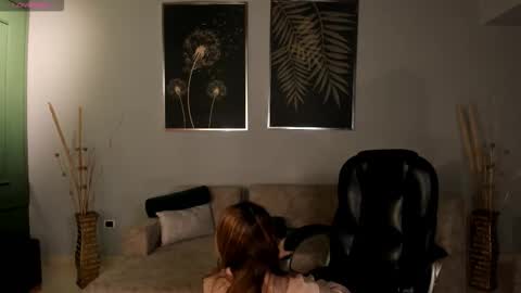 Caro online show from 11/07/25, 10:37