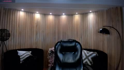 Caro online show from 01/14/26, 09:59