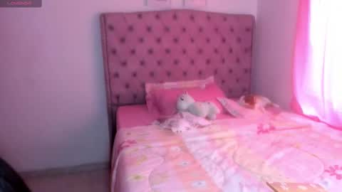 Caroline  online show from 09/29/25, 09:52