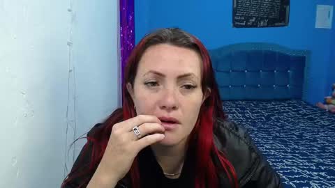 Carolinhe  online show from 02/08/26, 05:22