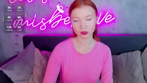 Anna online show from 11/19/25, 10:04