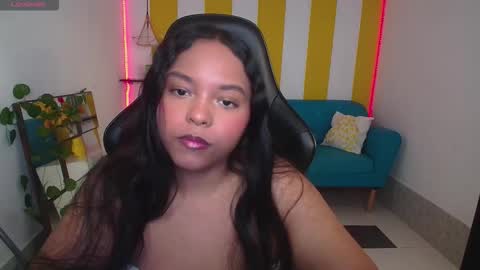 Snapshot of carollkiss chatting on 10/07/25, 11:18 carollkiss online show from 10/07/25, 11:18