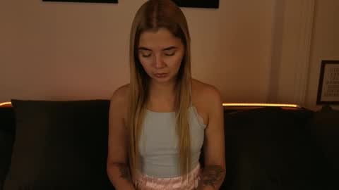 carriebradshawww online show from 10/24/25, 05:09