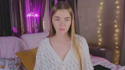 carriebradshawww online show from 04/17/26, 08:45