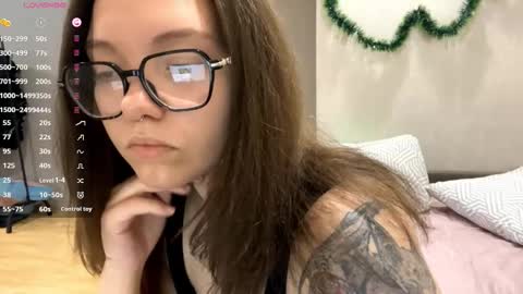 Emilia online show from 01/15/26, 05:45