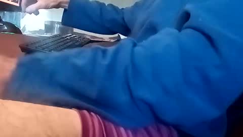 caryb online show from 10/22/25, 06:18