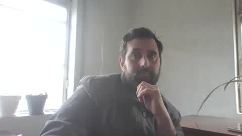 Snapshot of casalvinte5 chatting on 03/11/25, 11:12 Anna Jones and Larry Jones online show from 03/11/25, 11:12