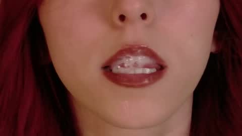 Snapshot of casandra_busting chatting on 05/12/26, 07:22 Casandra online show from 05/12/26, 07:22