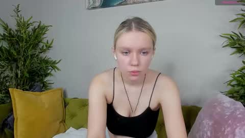 casey__miller online show from 10/04/25, 01:36