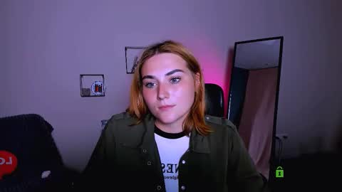 casey_meow_ online show from 09/26/25, 12:53