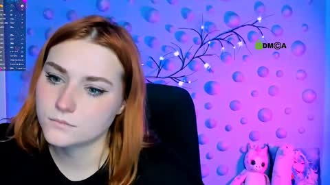 casey_meow_ online show from 12/23/25, 11:08