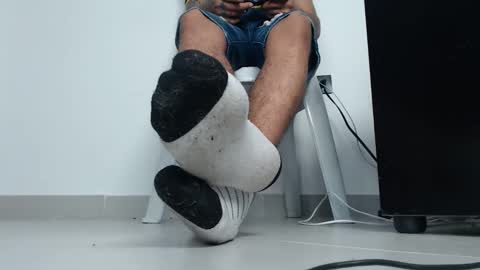 Snapshot of cash_master777 chatting on 12/05/25, 02:31 cash_master777 online show from 12/05/25, 02:31