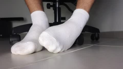 Snapshot of cash_master777 chatting on 12/20/25, 07:54 cash_master777 online show from 12/20/25, 07:54