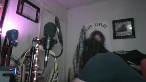 Snapshot of cashdroid chatting on 11/20/25, 02:34 Smashdroid online show from 11/20/25, 02:34