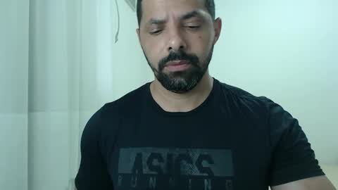 cashmastermuscle77 online show from 12/22/25, 09:39