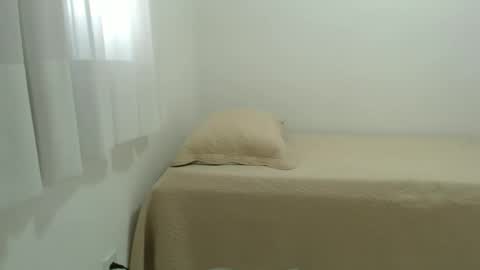 cashmastermuscle77 online show from 04/23/26, 12:29