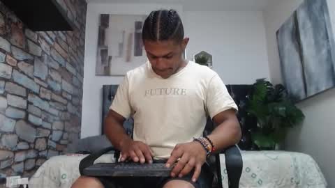 Snapshot of casike_978 chatting on 10/29/25, 07:04 Casike online show from 10/29/25, 07:04