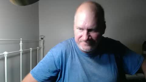Snapshot of casinocam chatting on 04/26/26, 08:06 CasinoCam online show from 04/26/26, 08:06