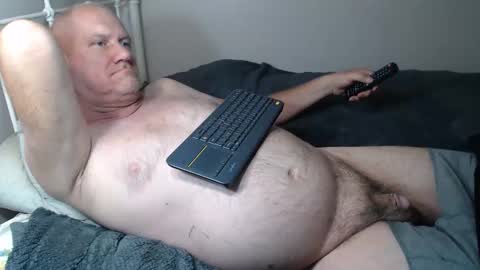 Snapshot of casinocam chatting on 05/05/26, 05:43 CasinoCam online show from 05/05/26, 05:43