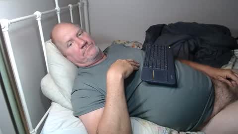 Snapshot of casinocam chatting on 05/09/26, 02:17 CasinoCam online show from 05/09/26, 02:17