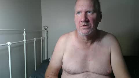 Snapshot of casinocam chatting on 05/10/26, 07:08 CasinoCam online show from 05/10/26, 07:08