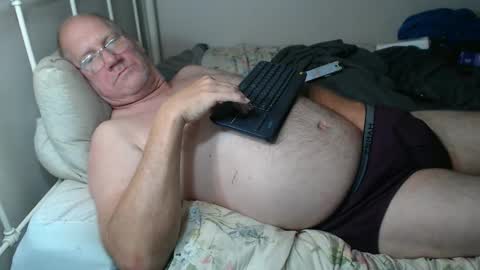 Snapshot of casinocam chatting on 05/13/26, 05:21 CasinoCam online show from 05/13/26, 05:21