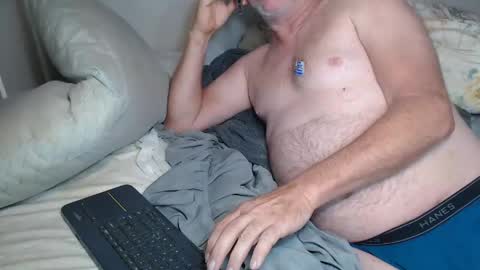 Snapshot of casinocam chatting on 06/04/26, 02:56 CasinoCam online show from 06/04/26, 02:56