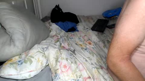 Snapshot of casinocam chatting on 06/07/26, 12:04 CasinoCam online show from 06/07/26, 12:04