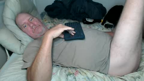 Snapshot of casinocam chatting on 06/16/26, 11:35 CasinoCam online show from 06/16/26, 11:35