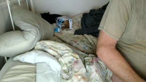 Snapshot of casinocam chatting on 06/25/26, 05:12 CasinoCam online show from 06/25/26, 05:12