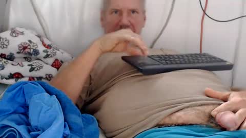 Snapshot of casinocam chatting on 07/30/26, 12:59 CasinoCam online show from 07/30/26, 12:59