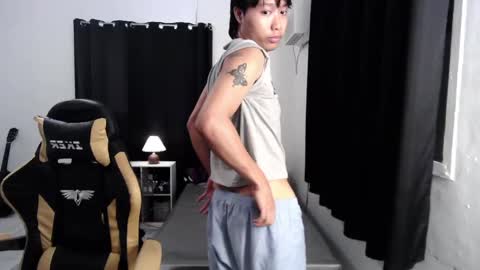 Snapshot of caspian_cum chatting on 04/29/26, 01:43 cas online show from 04/29/26, 01:43