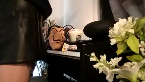 Snapshot of cassandra1369 chatting on 09/28/25, 04:01 cassandra1369 online show from 09/28/25, 04:01