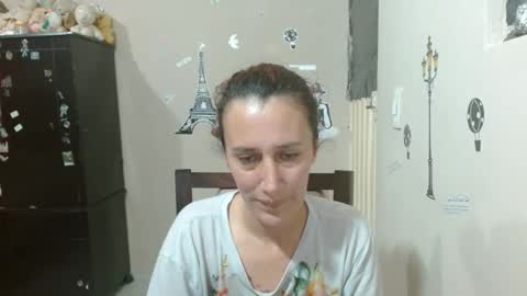 Snapshot of cassandra_brownn chatting on 12/02/25, 09:10 online show from 12/02/25, 09:10