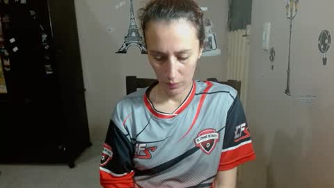 Snapshot of cassandra_brownn chatting on 12/04/25, 05:21 online show from 12/04/25, 05:21