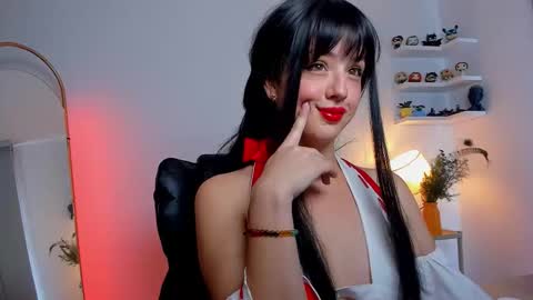 Cassie online show from 10/31/25, 04:19