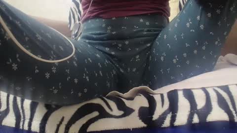 Snapshot of cassandra_joy chatting on 11/27/25, 05:09 Cassandra joy online show from 11/27/25, 05:09