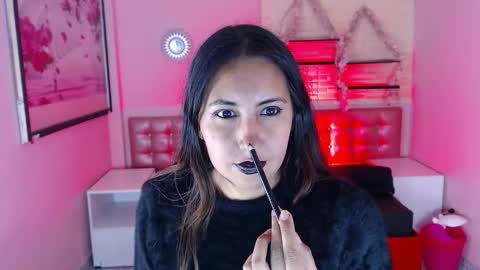 573215024606 online show from 10/21/25, 09:15