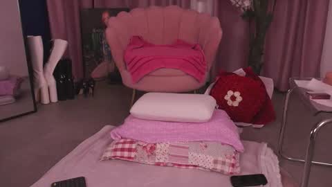 Snapshot of cassandrafoxy chatting on 02/12/26, 05:24 Cassy online show from 02/12/26, 05:24